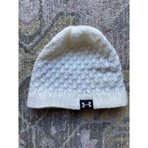 Underarmour Womans Knitted Winter Beanie Hat